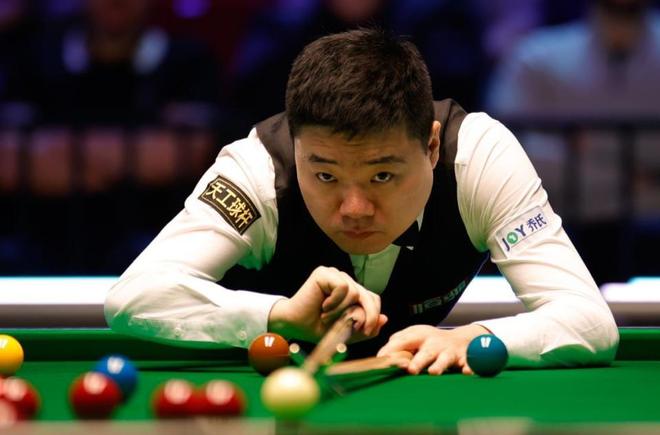 直是吸引全 直是吸引全