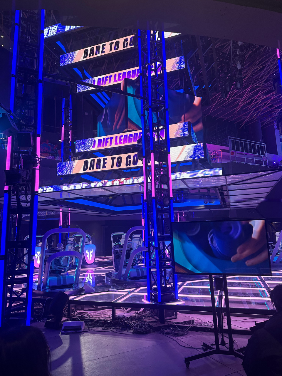 力和敏捷的 力和敏捷的