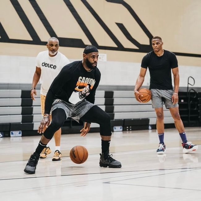 B点快攻 B点快攻